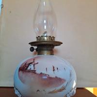 Lume a olio con vetro opalino