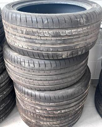 4 Pneumatici Goodyear 245 40 18 93Y estivi