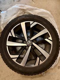 Cerchi in lega VW Torsby per Polo 6 con gomme inv