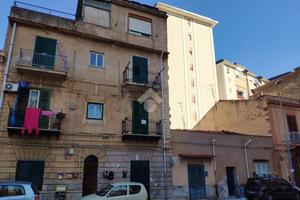 2 LOCALI A PALERMO