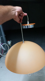 Lampadario in vetro arancione opaco