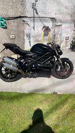 Ducati streetfighter 848 total black