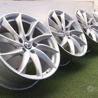 Cerchi lega Alfa Romeo Giulia Giulietta 18 Origina