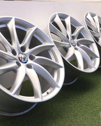 Cerchi lega Alfa Romeo Giulia Giulietta 18 Origina