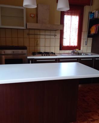 Cucina Stosa con elettrodomestici