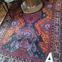 vari tappeti antichi e non vedi ultima foto