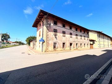 CASA INDIPENDENTE A LESTIZZA