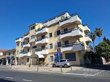 MONOLOCALE A DIANO MARINA