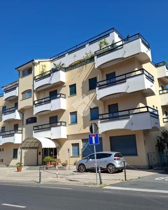 MONOLOCALE A DIANO MARINA