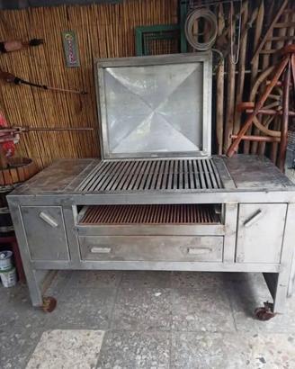 Barbecue professionale in acciaio inossidabile