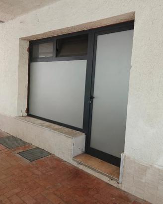 Locale commerciale a Baia Domizia