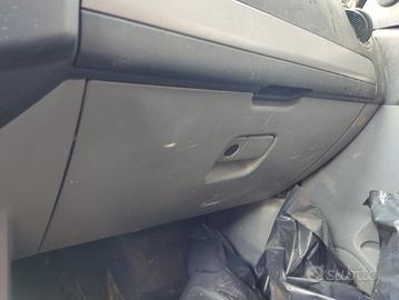 Cassetto portaoggetti FORD RANGER del 2010