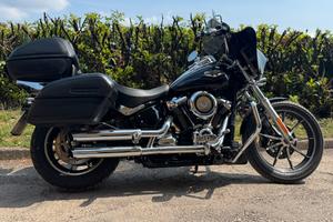 Harley Davidson 2018 Low Rider con Tour Pack orig.