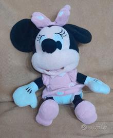Peluche Disney di Minnie alto 25 centimetri