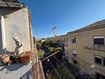 Indipendente 160 mq su due piani con due terrazzi