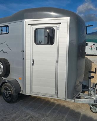 Trailer trasporto cavalli nova tecno come nuovo