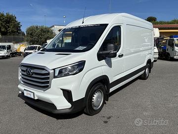 Maxus Deliver 9 Van