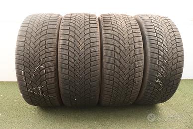 Gomme Bridgestone Blizzak 235 40 20 inverno
