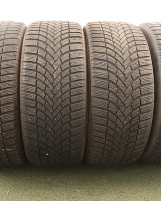 Gomme Bridgestone Blizzak 235 40 20 inverno