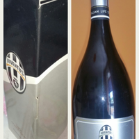 Bottiglia spumante pinot Juve