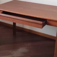 Tavolo/scrivania Ikea