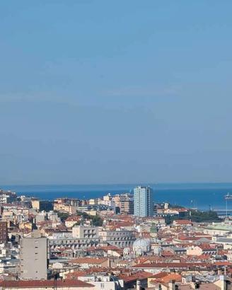 Centrale vista mare terrazzo abitabile
