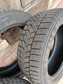 Gomme Invernali 215 55 18