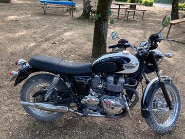 Triumph Bonneville T100