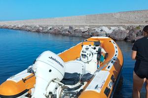 gommone completo  di motore e carrello