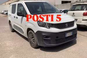 PEUGEOT PARTNER 1.5 L2 AUTOCARRO 5 POSTI