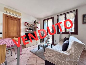 2 LOCALI A SAN MARTINO BUON ALBERGO