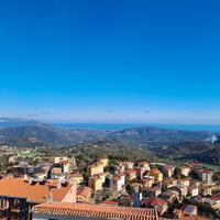 Lanusei, app. panoramico con sottotetto e terrazza