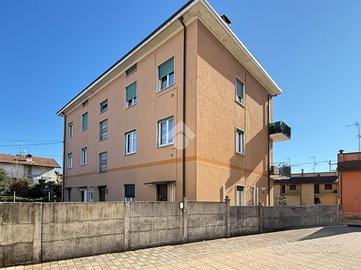 2 LOCALI A OLGIATE MOLGORA