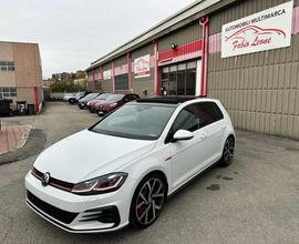 VOLKSWAGEN Golf GTI Performance 2.0 245 CV TSI D