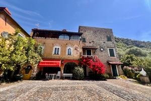 CASA INDIPENDENTE A FINALE LIGURE