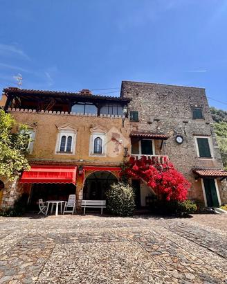 CASA INDIPENDENTE A FINALE LIGURE
