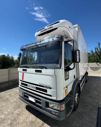 IVECO 120E24 Cella frigorifera-gruppo ThermoKing