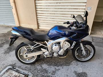 Yamaha Fazer 600