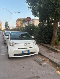 Toyota iq cambio automatico