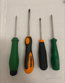 Cacciaviti misti set