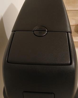 Porta oggetti Ford Fusion.  Nuovo,  mai usato.