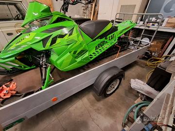 Motoslitta actic cat m8000