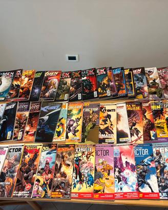 Lotto di circa 400 fumetti MARVEL divisi per tipo