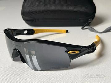 Occhiali Oakley Radar Livestrong