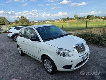 Lancia Ypsilon 1.2 69 CV 5 porte GPL Ecochic Plati