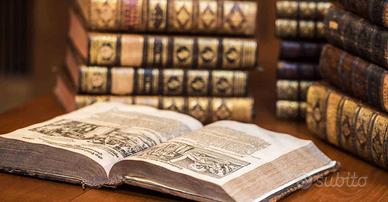 Collezonista privato acquista libri antichi