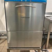 Lavastoviglie professionale