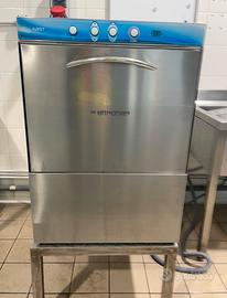 Lavastoviglie professionale