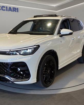 VOLKSWAGEN Tiguan 1.5 etsi R-Line 150cv dsg