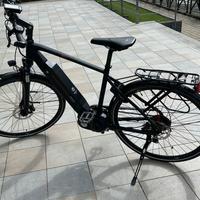 Bici city e-bike Bianchi mod e-spillo active